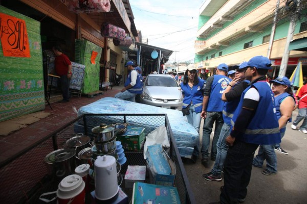 Honduras: Con pleito inicia ordenamiento comercial en Comayagüela