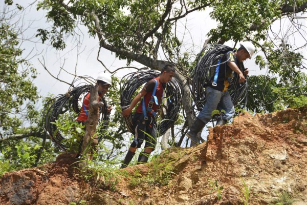 Retoman labores de rescate de cuerpos de mineros del sur
