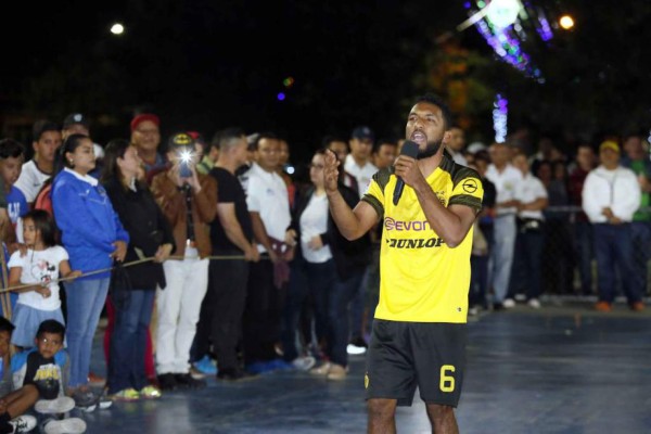 Futbolistas hondureños que no esconden su amor por Dios, pues llevan de la mano el deporte y la religión﻿