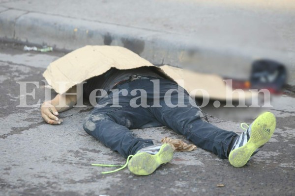Las imágenes más desgarradoras de crimen frente al mercado San Pablo