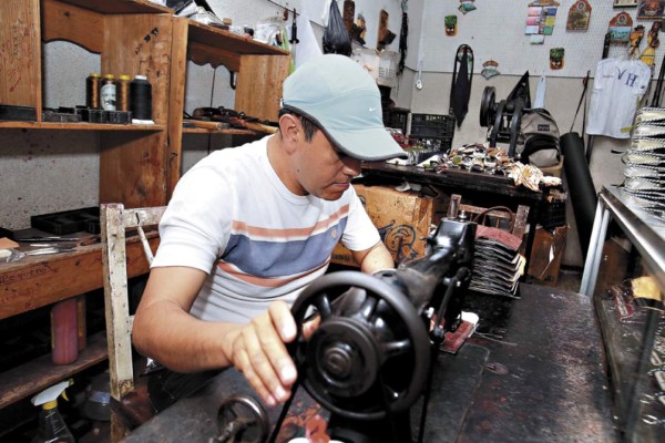 Arte hondureño sellado en cuero