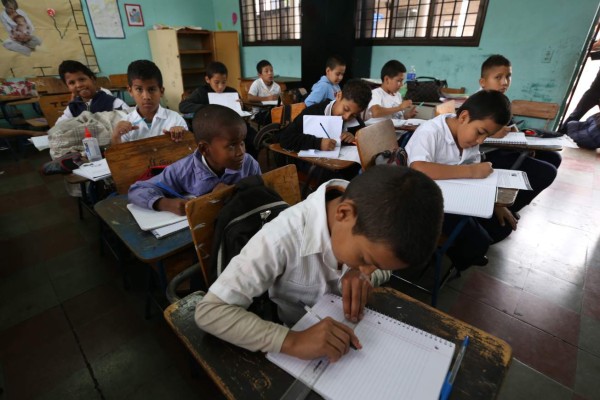 Estudiantes de primaria reportan promedio de 84%