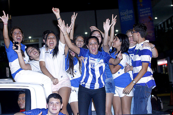 Honduras celebra a lo grande la clasificación