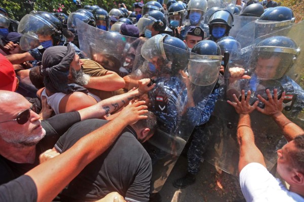Dolorosas e impactantes imágenes de la devastadora explosión en Beirut
