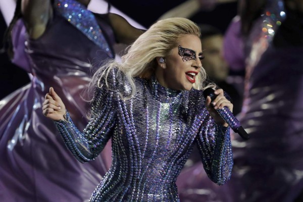 Lady Gaga, espectacular y deslumbrante en el show de medio tiempo