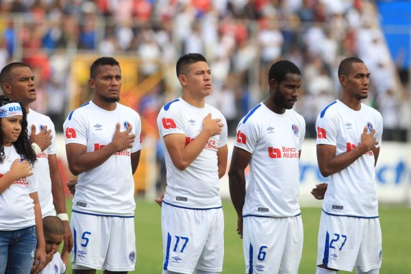 Las imágenes que no viste en el clásico entre Olimpia y Motagua en la final del Apertura en Honduras