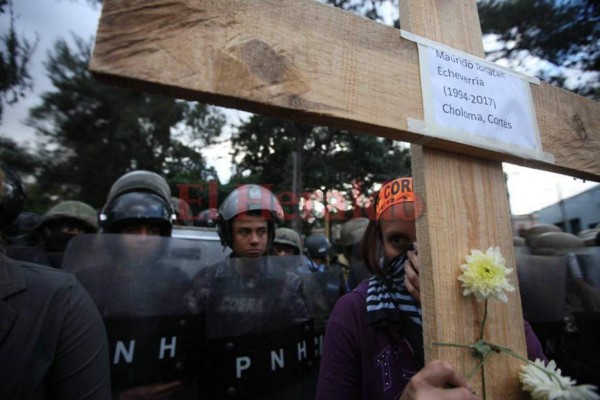 Manuel Zelaya pide a las Fuerzas Armadas reivindicarse con Honduras