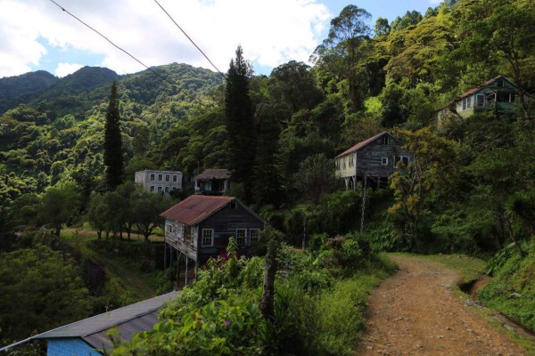 Cantarranas, San Juancito y Valle de Ángeles lucen sus mejores galas en Semana Morazánica
