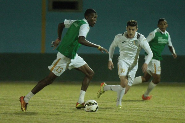 Juticalpa presentó su plantel