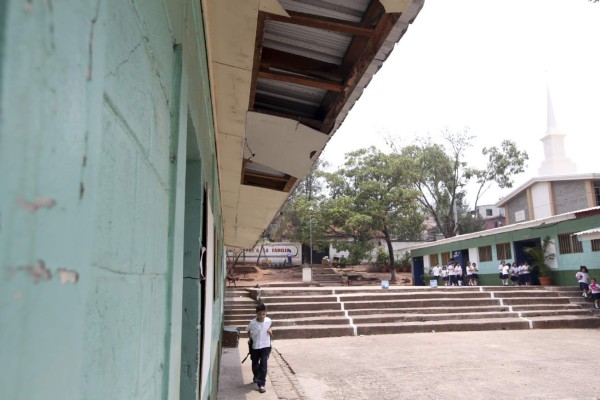 En el abandono está la Escuela Experimental de Niños para la Música