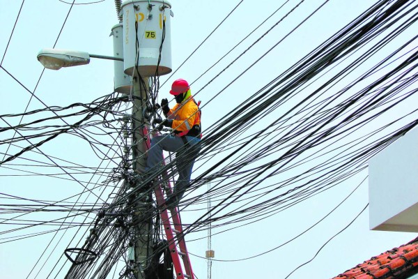 Cortes de energía eléctrica lapidan a los comercios de la zona sur de Honduras