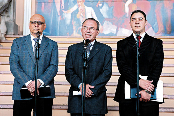 Gobierno declara ilegal el paro de médicos