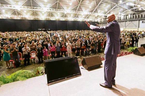 Chris Gardner llega a Honduras