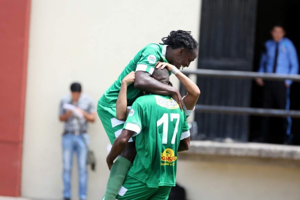 Platense gana y elimina a la Upn