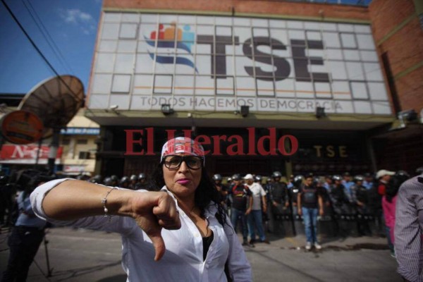 Las imágenes que no vio de la masiva marcha de la Alianza de Oposición&nbsp;&nbsp;