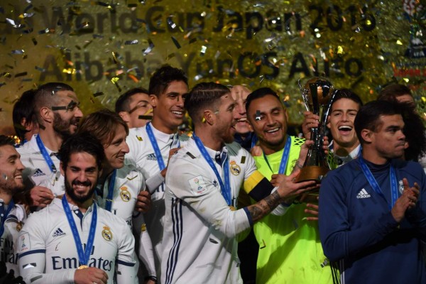 Real Madrid se convierte en el primer club en levantar cinco copas de campeón del mundo&nbsp;&nbsp;
