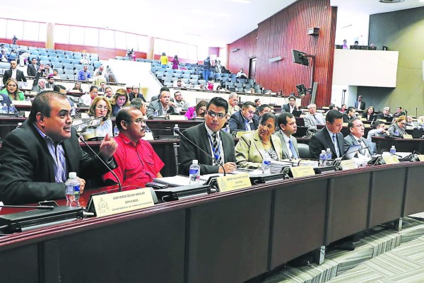 JOH anuncia revisión de figuras del Código Penal de Honduras