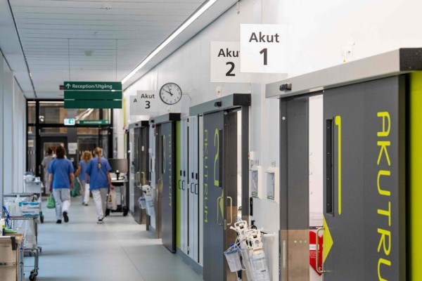 FOTOS: El día a día del personal de salud en el mundo, del hospital a casa