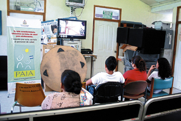 Adolescentes embarazadas superarán las mil en 2012