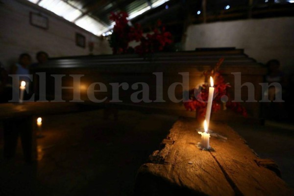 Honduras: San Miguelito llora la dolorosa pérdida de sus hijos en la tragedia vial de la carretera al sur&nbsp; &nbsp;&nbsp;