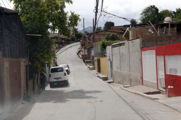 Invierten L 327 millones en obras de desarrollo comunal