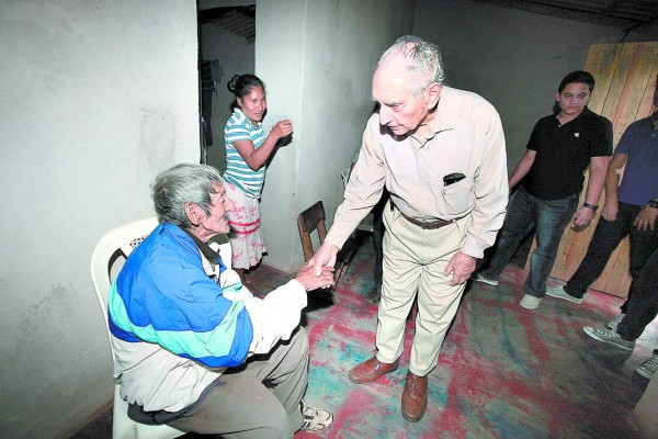 Por Larach y Cía. y Hábitat, tolupanes tienen casas dignas