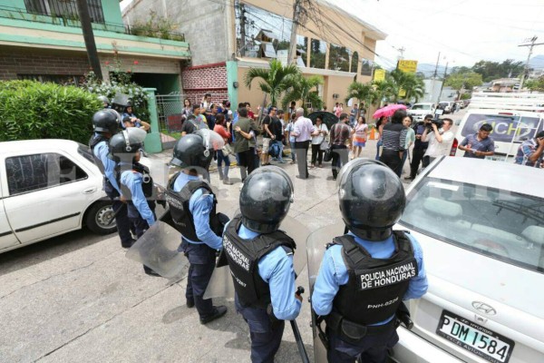 Medidas sustitutivas contra 20 estudiantes detenidos en la UNAH por toma de edificio