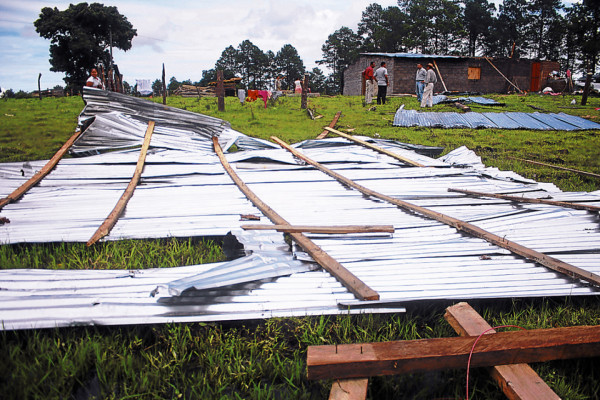 Lluvias afectan a unas cuatro mil personas en oriente de Honduras