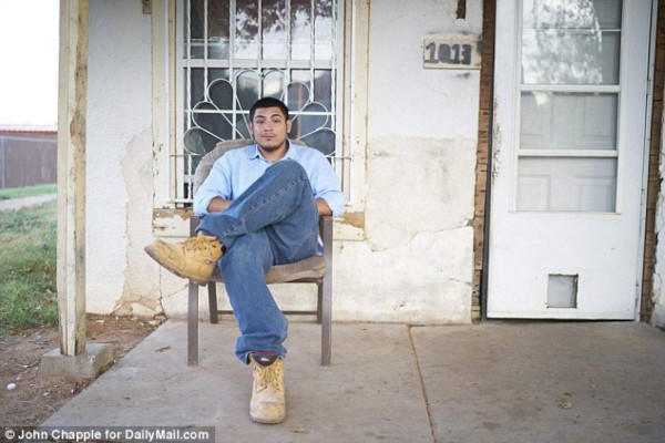 Madre e hijo dan testimonio de su amor prohibido