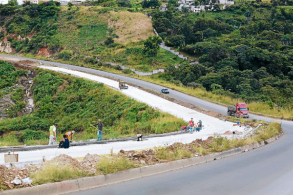 Última etapa del periférico avanza en un 25 por ciento