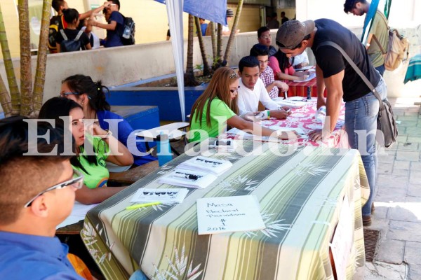 UNAH: Periodismo realiza elecciones después de un año sin asociación