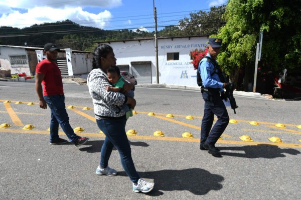 Las tristes imágenes que dejó la segunda gran caravana de hondureños al llegar a la frontera con Guatemala