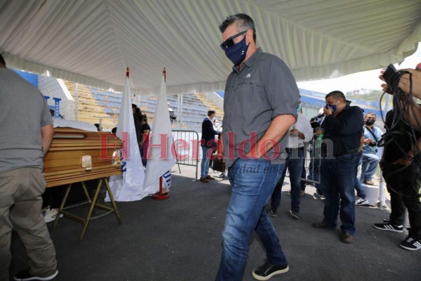 Diego Vazquez se despide de Chelato Uclés