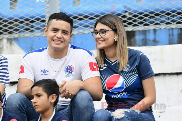 FOTOS: Las hermosas chicas que engalanan la jornada 5, la del clásico Olimpia vs Motagua