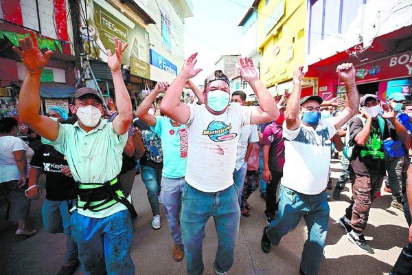 Vendedores del Zonal Belén se oponen a un nuevo cierre