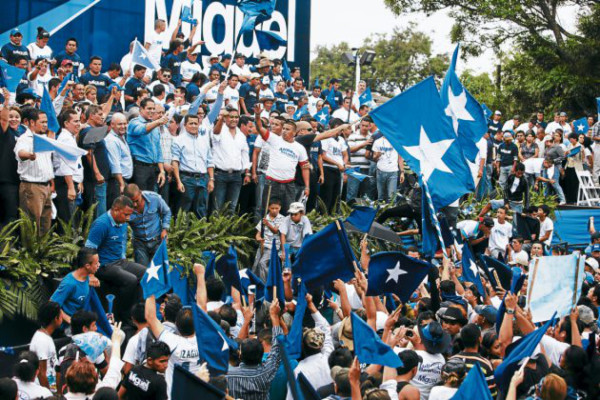 No existen pláticas con otras corrientes