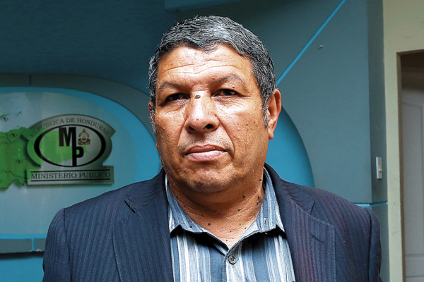 Piden investigar organización que ataca a Libre