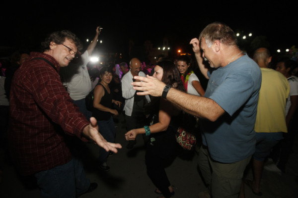 Hondureños y extranjeros bailaron al ritmo de Guillermo Anderson