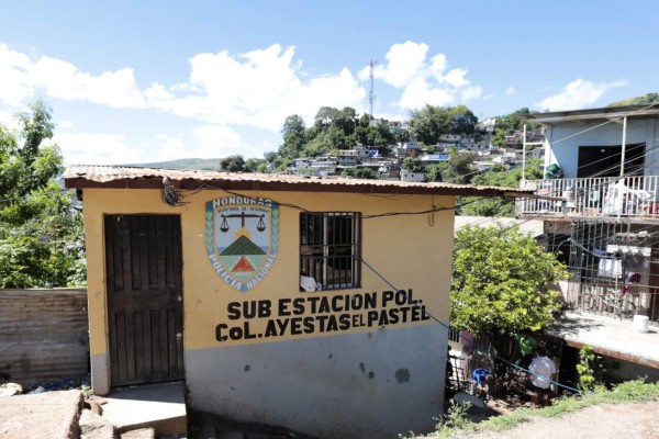 Honduras: Bajo llave cinco estaciones policiales del Distrito Central