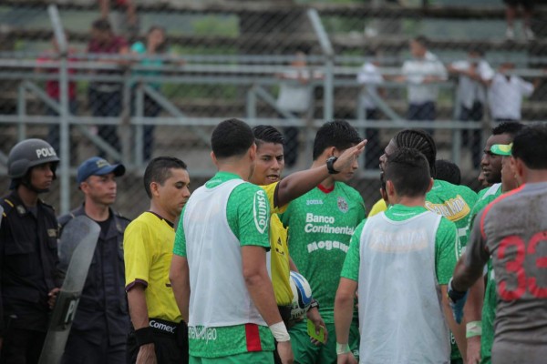 Marathón-Real Sociedad termina con polémica