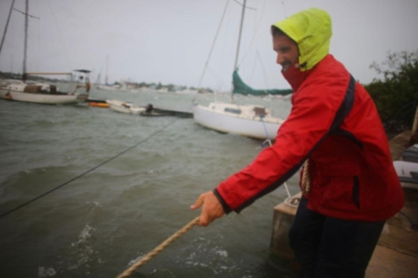 Noreste de EE UU se prepara ante megatormenta