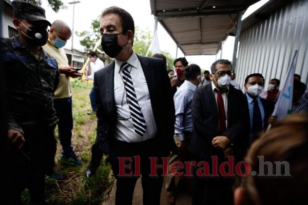 Partidos acuden al CNE y presentan planillas en los tres niveles electivos (FOTOS)