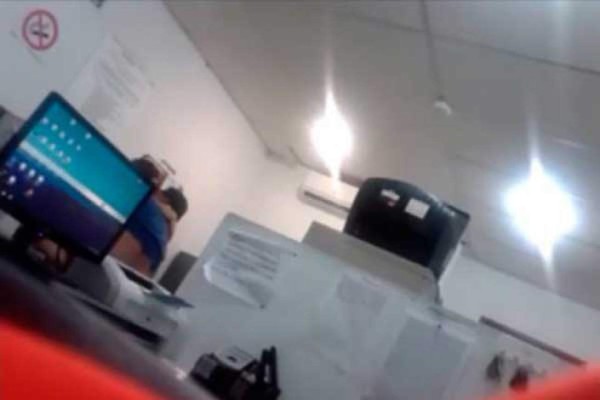 &nbsp; Funcionario mexicano es grabado teniendo relaciones sexuales en su oficina&nbsp;&nbsp;