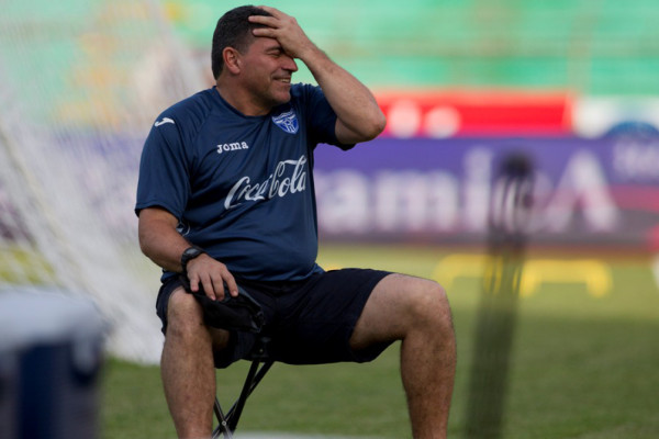 Dos técnicos colombianos en mundiales de la H