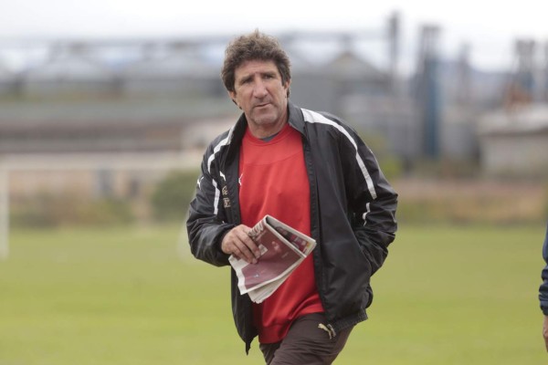 Héctor Vargas no da por muerto al Victoria