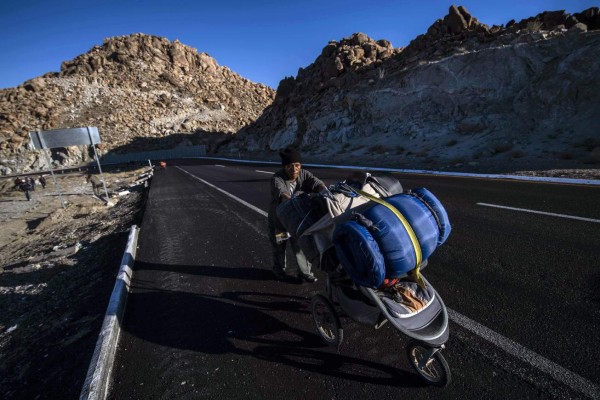 Las duras fotos de los migrantes de la caravana en su paso por Tijuana, México