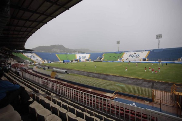 Un Motagua implacable golea al Honduras Progreso