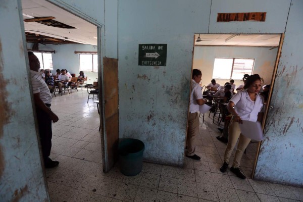 Honduras: Instalaciones sanitarias y aulas, principales carencias escolares