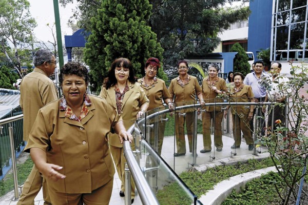 Coro de jubilados revive los recuerdos del ayer