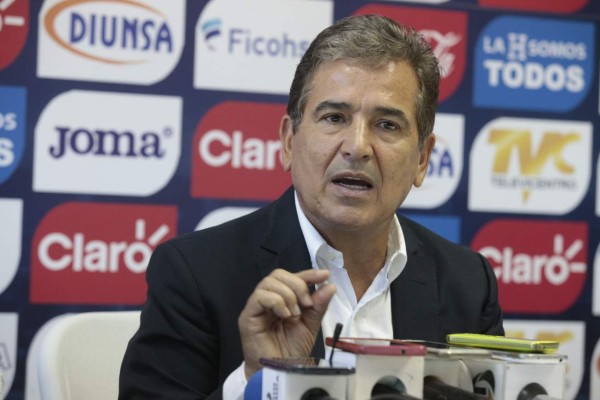 Bruce Arena es más clásico y estable: Jorge Luis Pinto